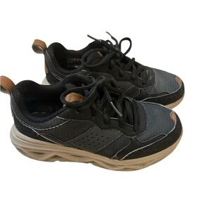 Skechers Black and Gray Sneakers with Chunky Midsole